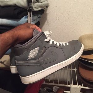 Jordan 1s cool grey